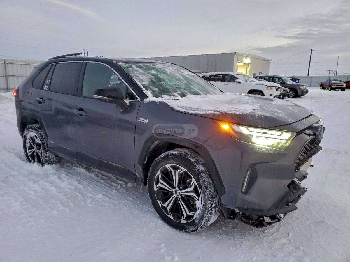 Toyota RAV 4 - фото 4