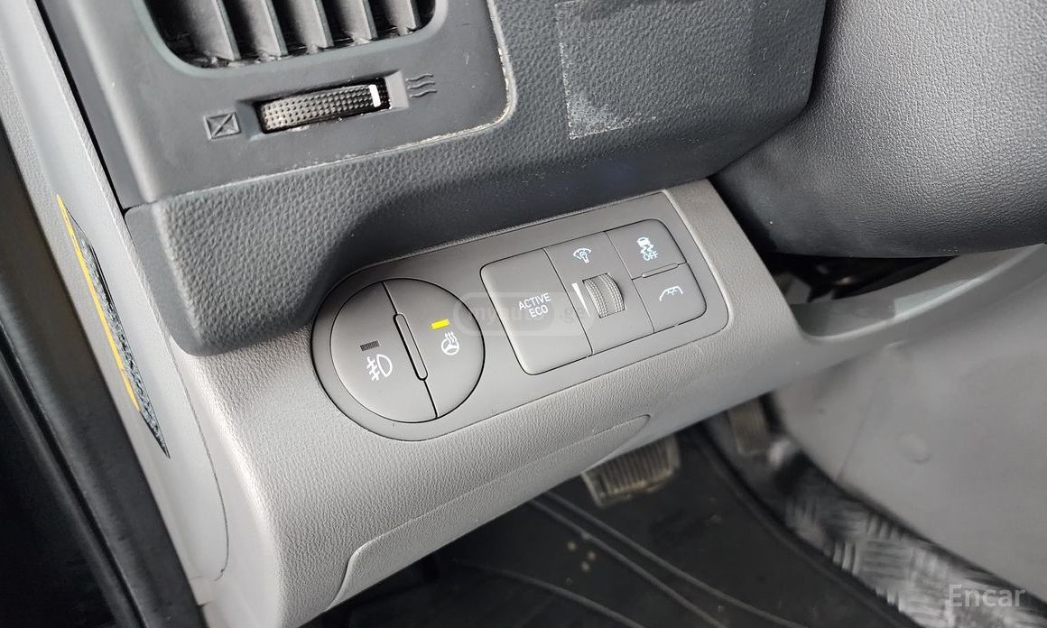 Hyundai Starex 2021 — миниатюра 4