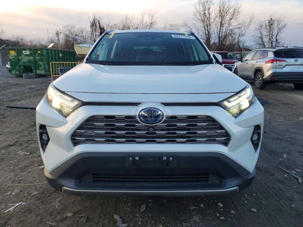Toyota RAV 4 - фото 5