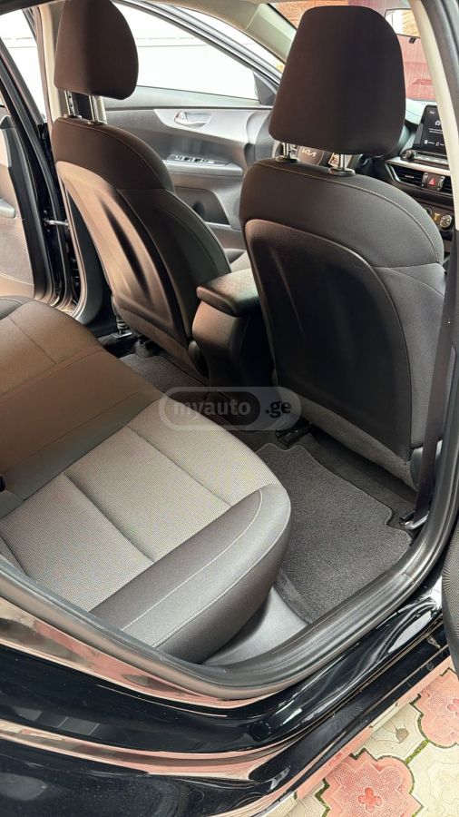 Kia Forte - фото 10