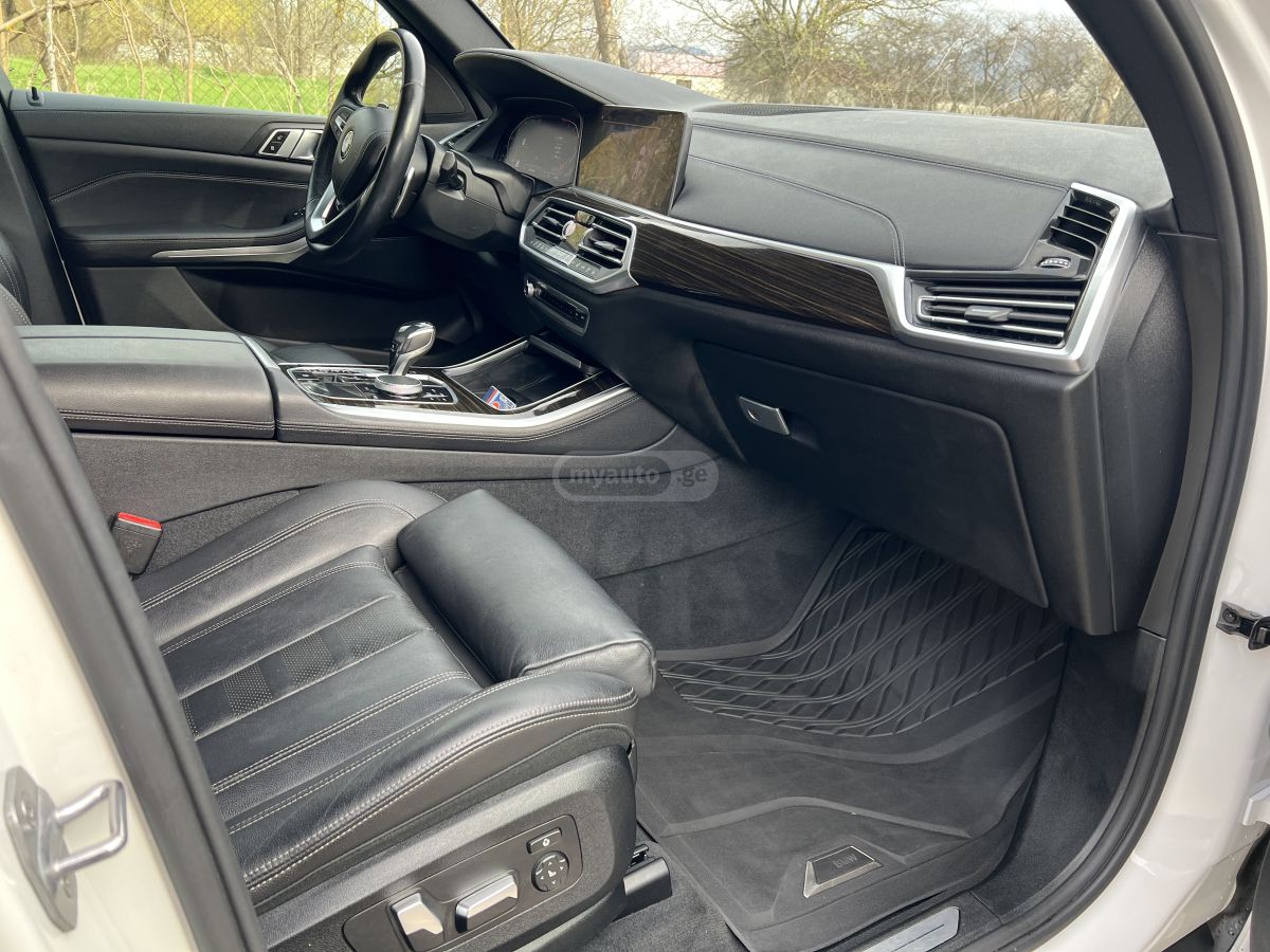 BMW X5 - фото 12