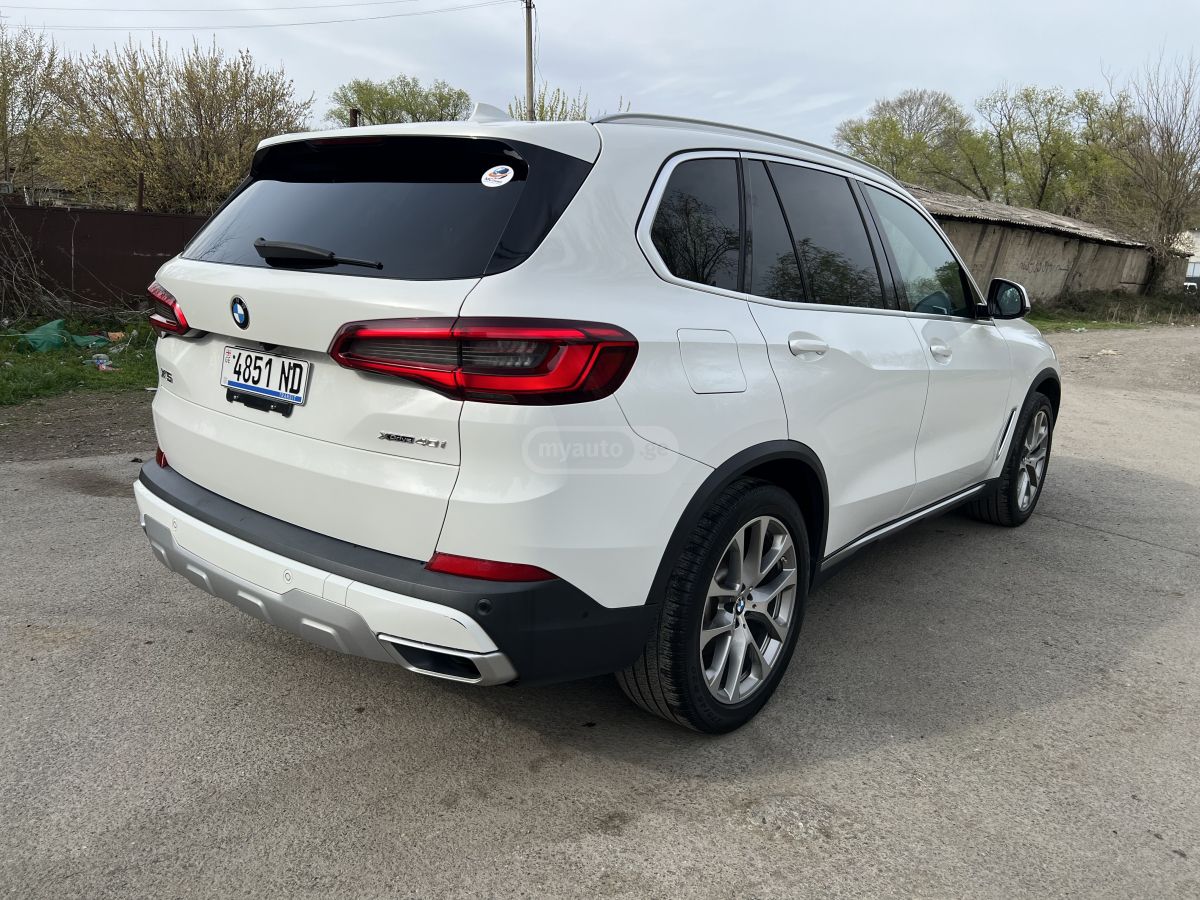 BMW X5 - фото 3