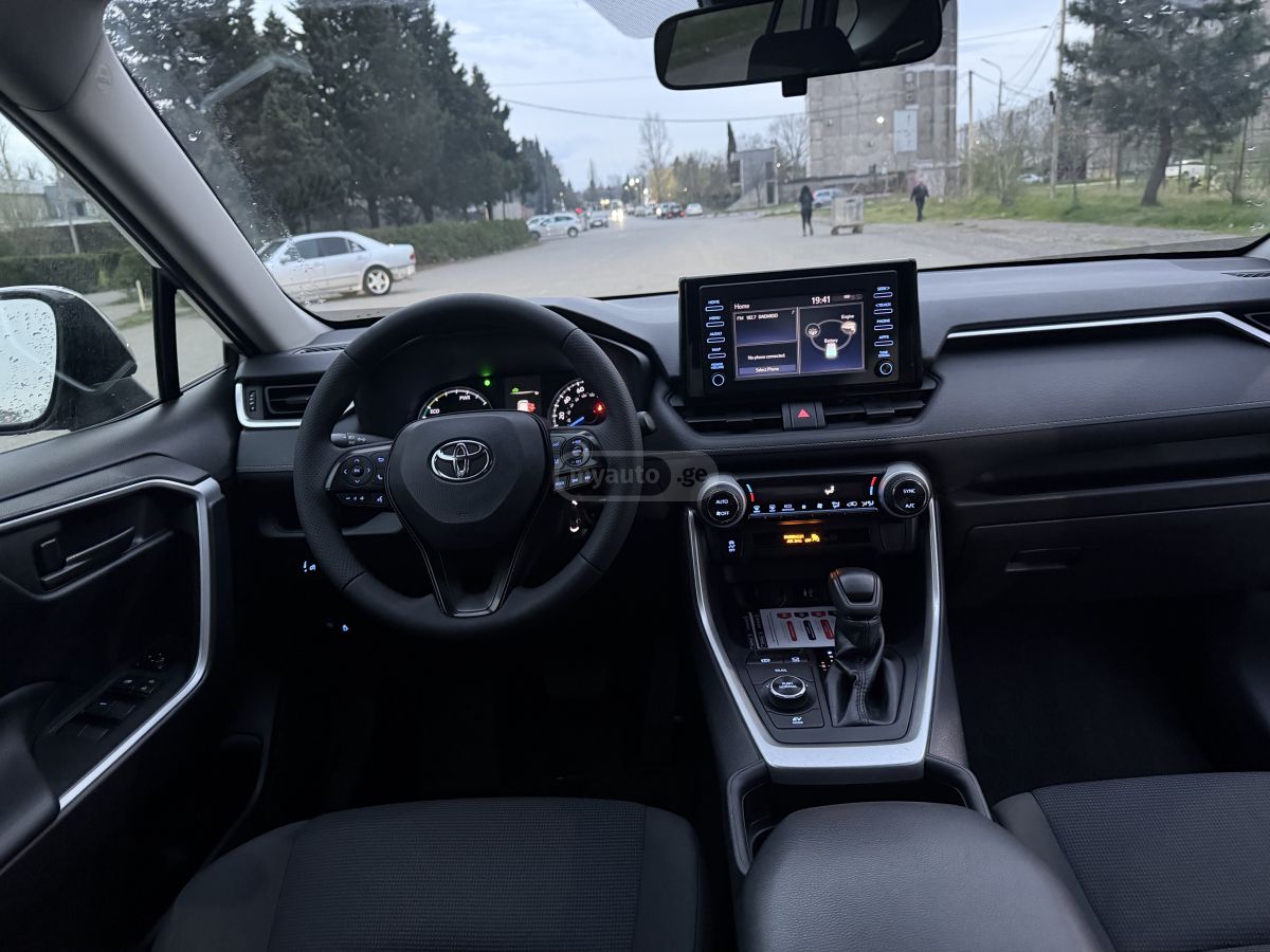 Toyota RAV 4 - фото 12