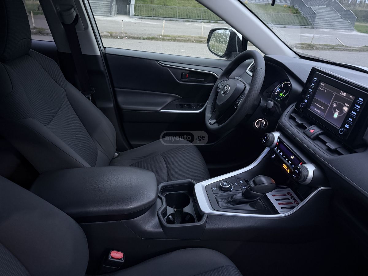 Toyota RAV 4 - фото 14