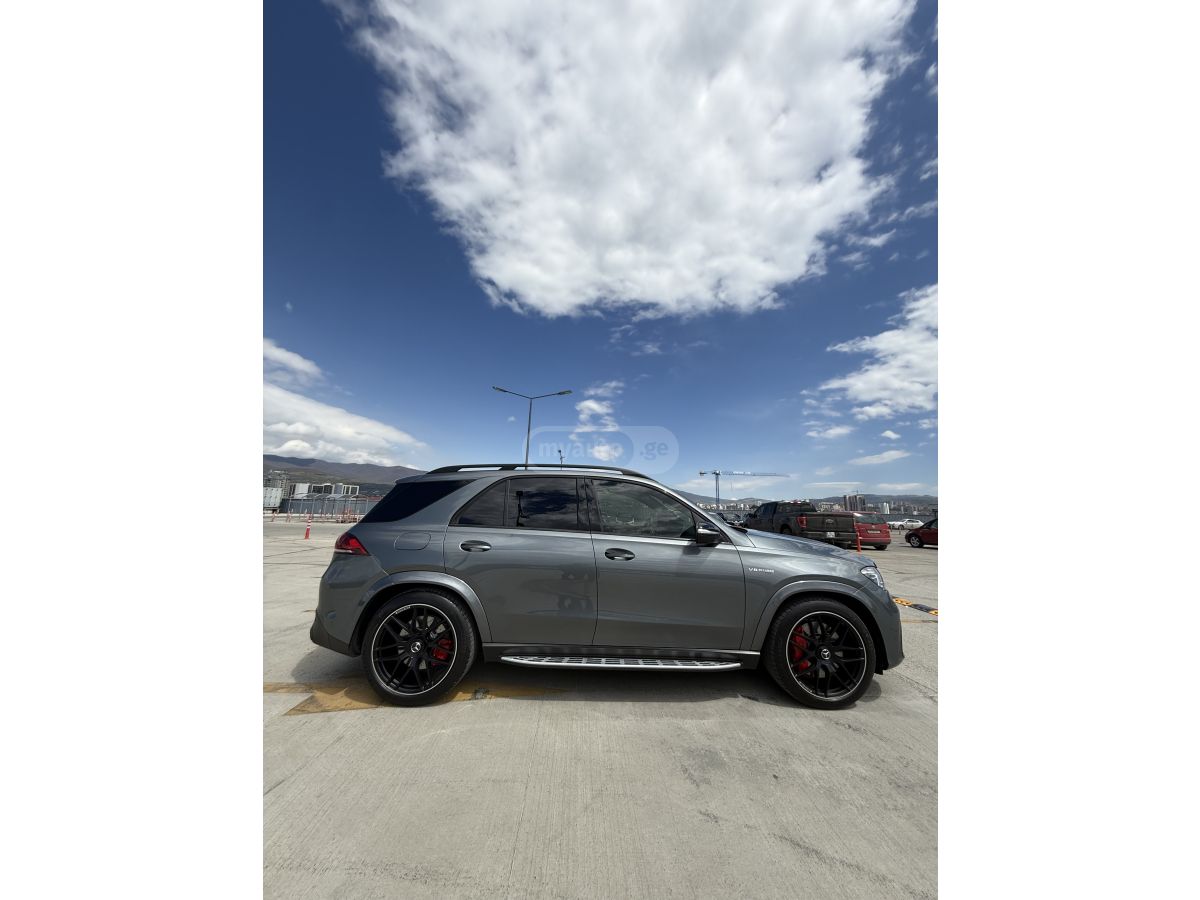 Mercedes-Benz GLE 63 AMG - фото 6