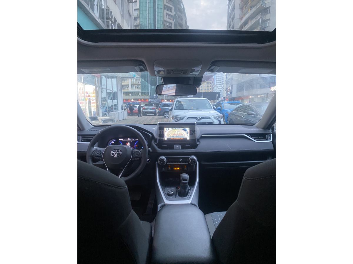 Toyota RAV 4 - фото 10