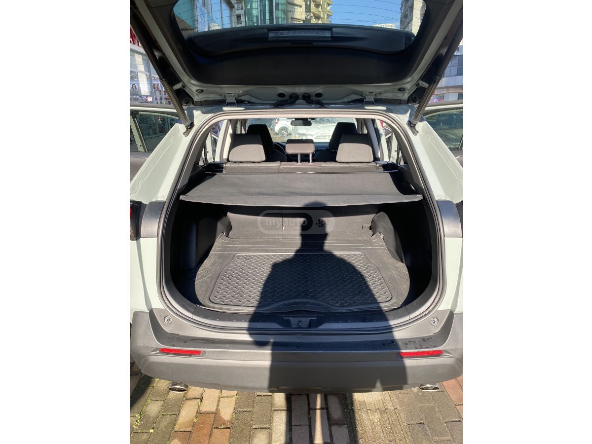 Toyota RAV 4 - фото 13