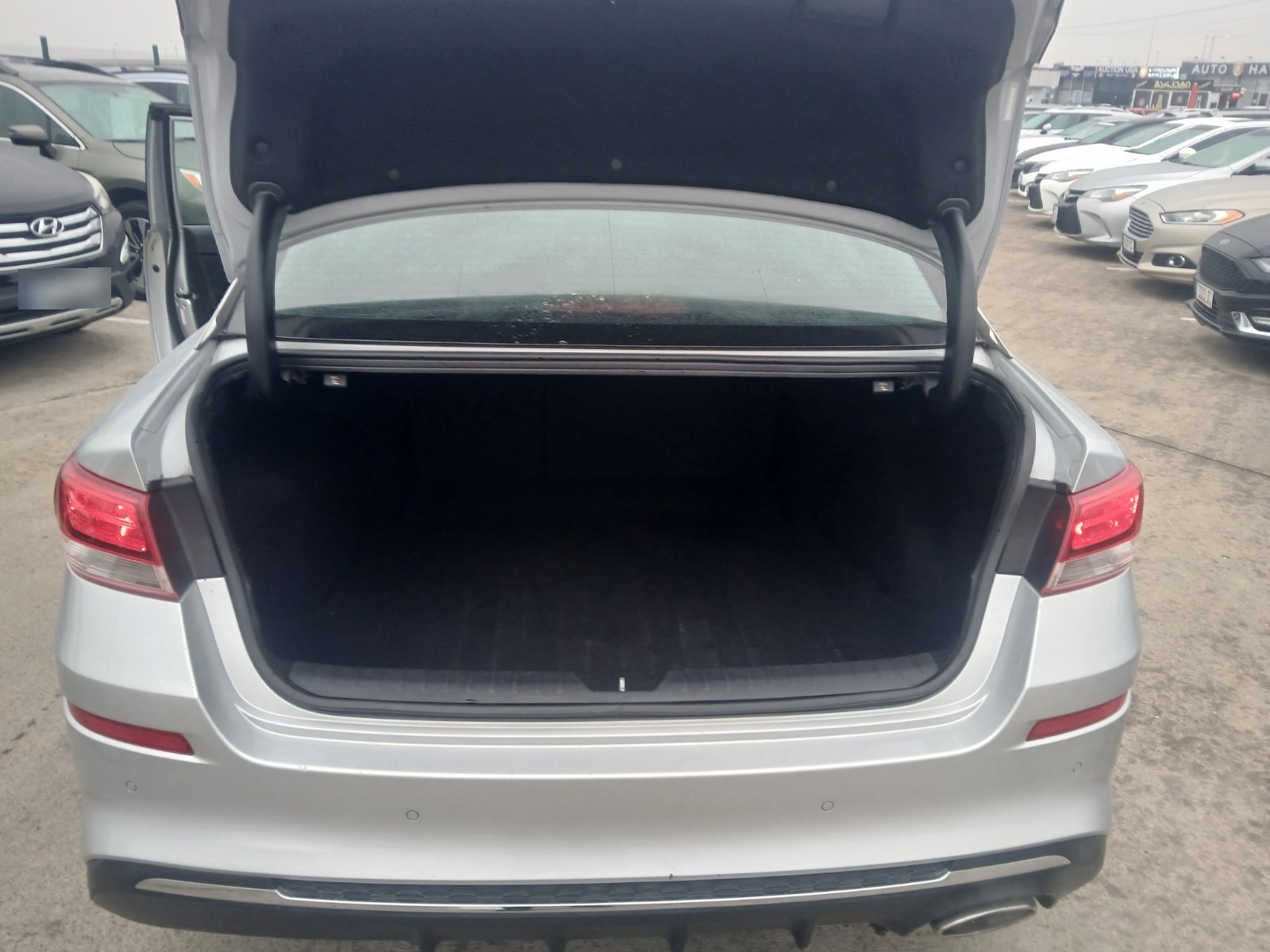 Kia Optima - фото 7