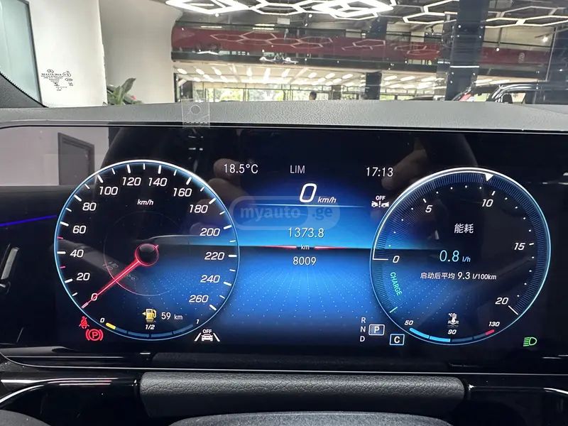 Mercedes-Benz GLA 45 AMG 2023 — миниатюра 8