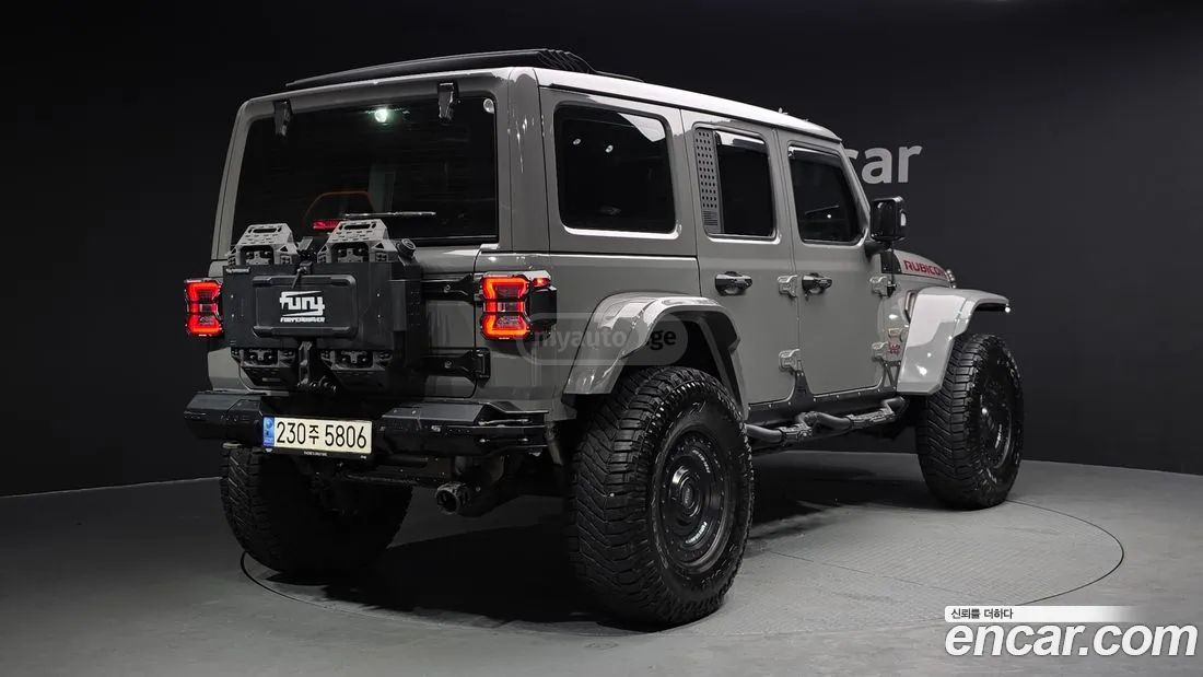 Jeep Wrangler - фото 2