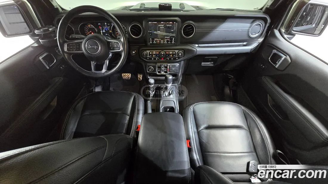 Jeep Wrangler - фото 7