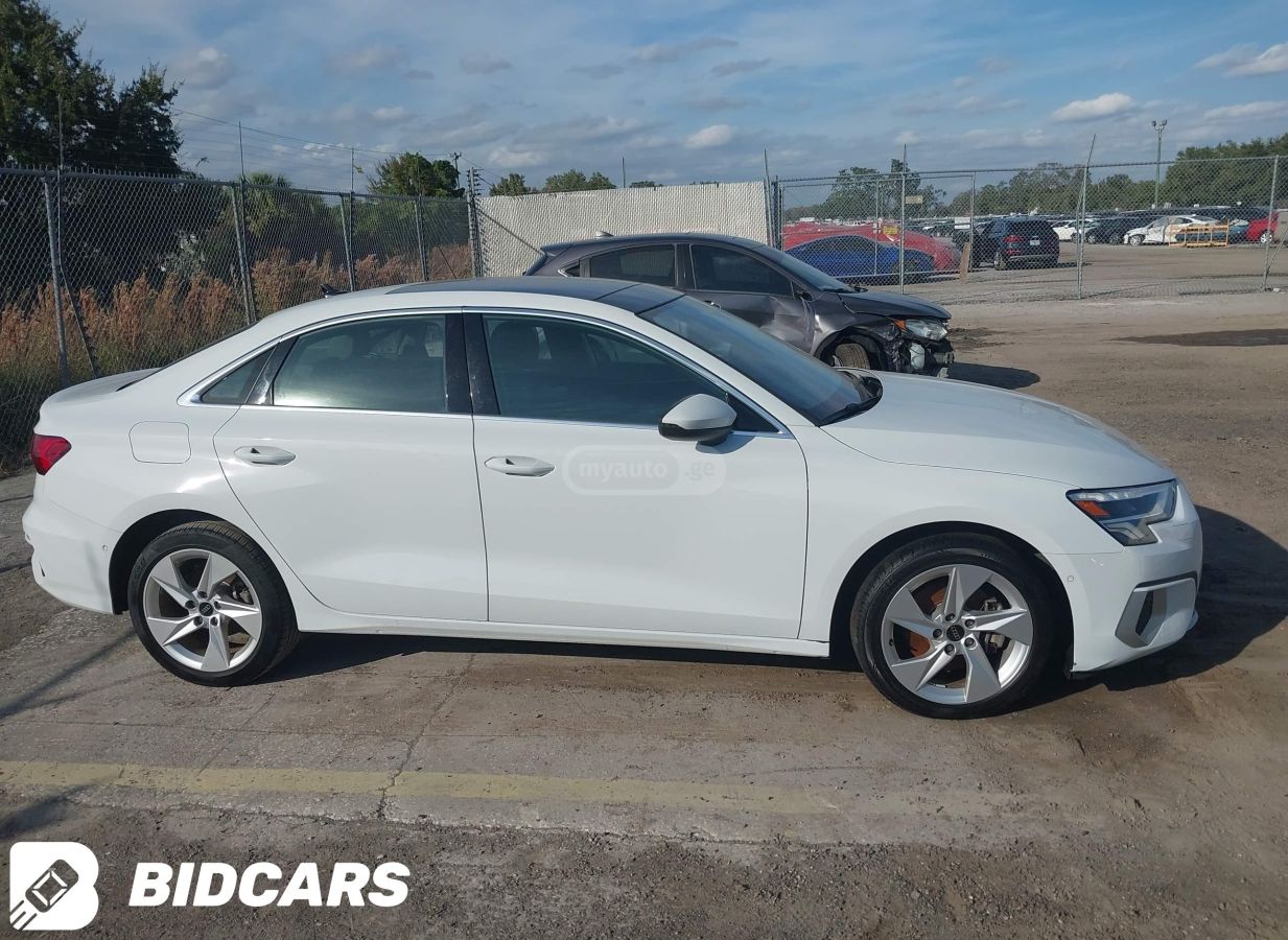 Audi 40 Premium 4dr All Wheel Drive — миниатюра 11