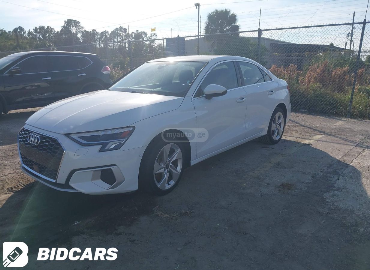 Audi 40 Premium 4dr All Wheel Drive — миниатюра 4