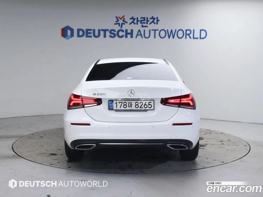 Mercedes-Benz A 45 AMG 2021 — миниатюра 4