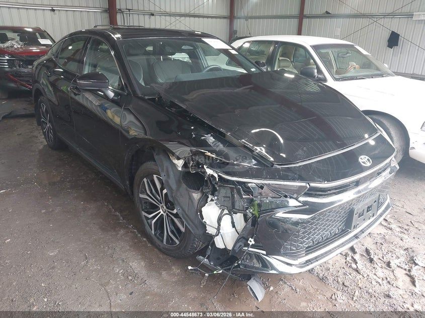 Toyota Crown 2024 — миниатюра 1