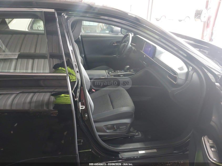 Toyota Crown 2024 — миниатюра 5