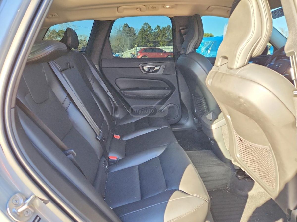 Volvo XC 60 2025 — миниатюра 11