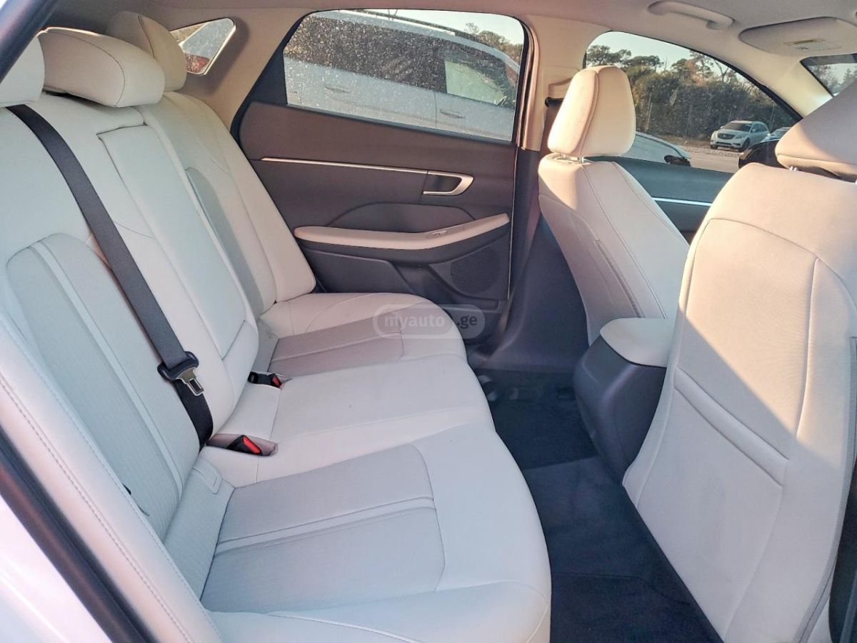 Hyundai Sonata 2025 — миниатюра 10