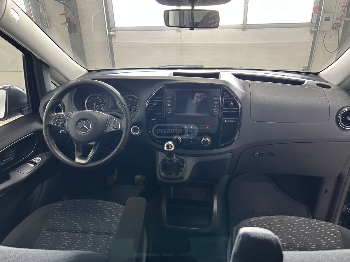 Mercedes-Benz Vito Tourer 2022 — миниатюра 10