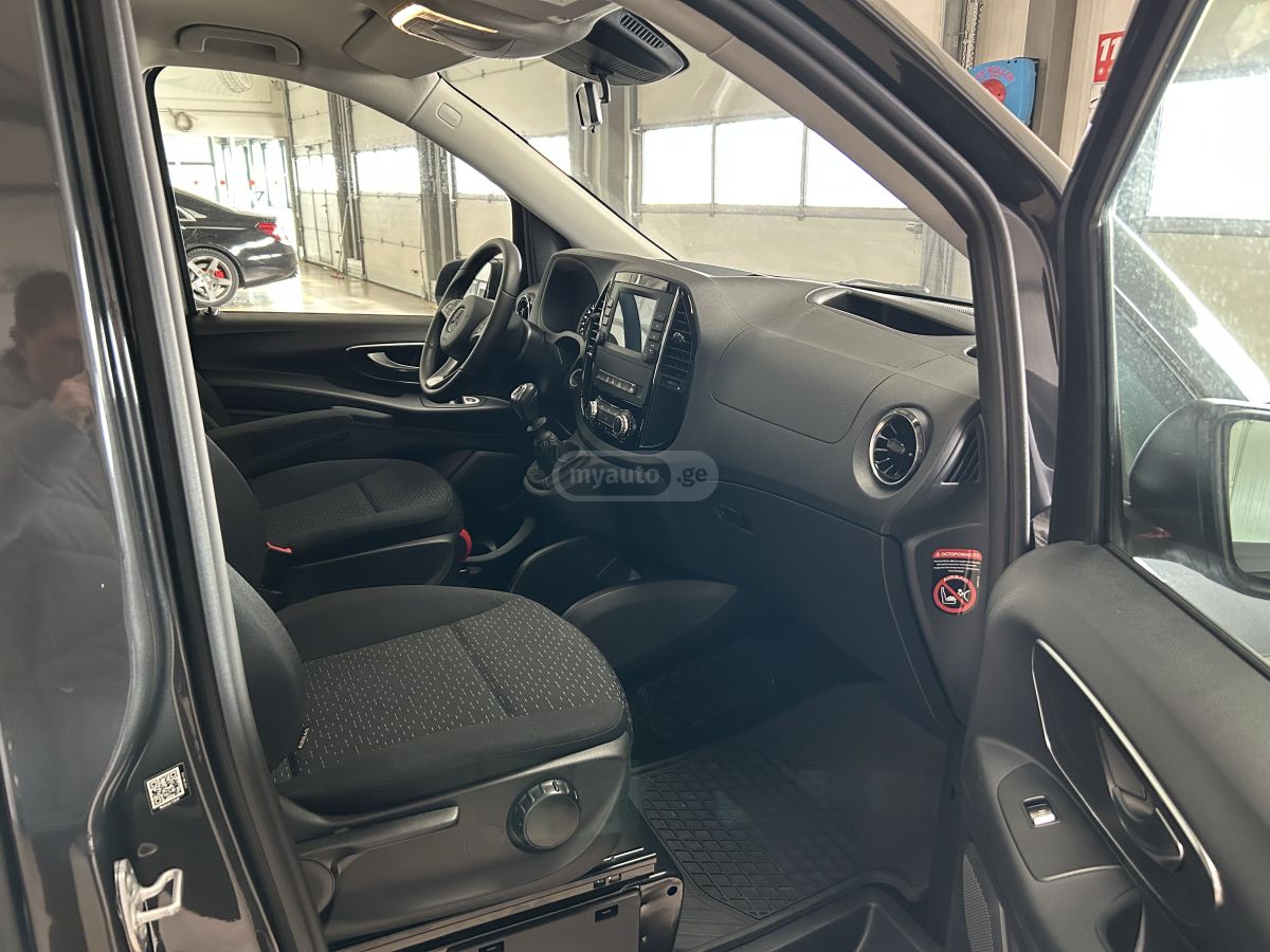Mercedes-Benz Vito Tourer 2022 — миниатюра 12