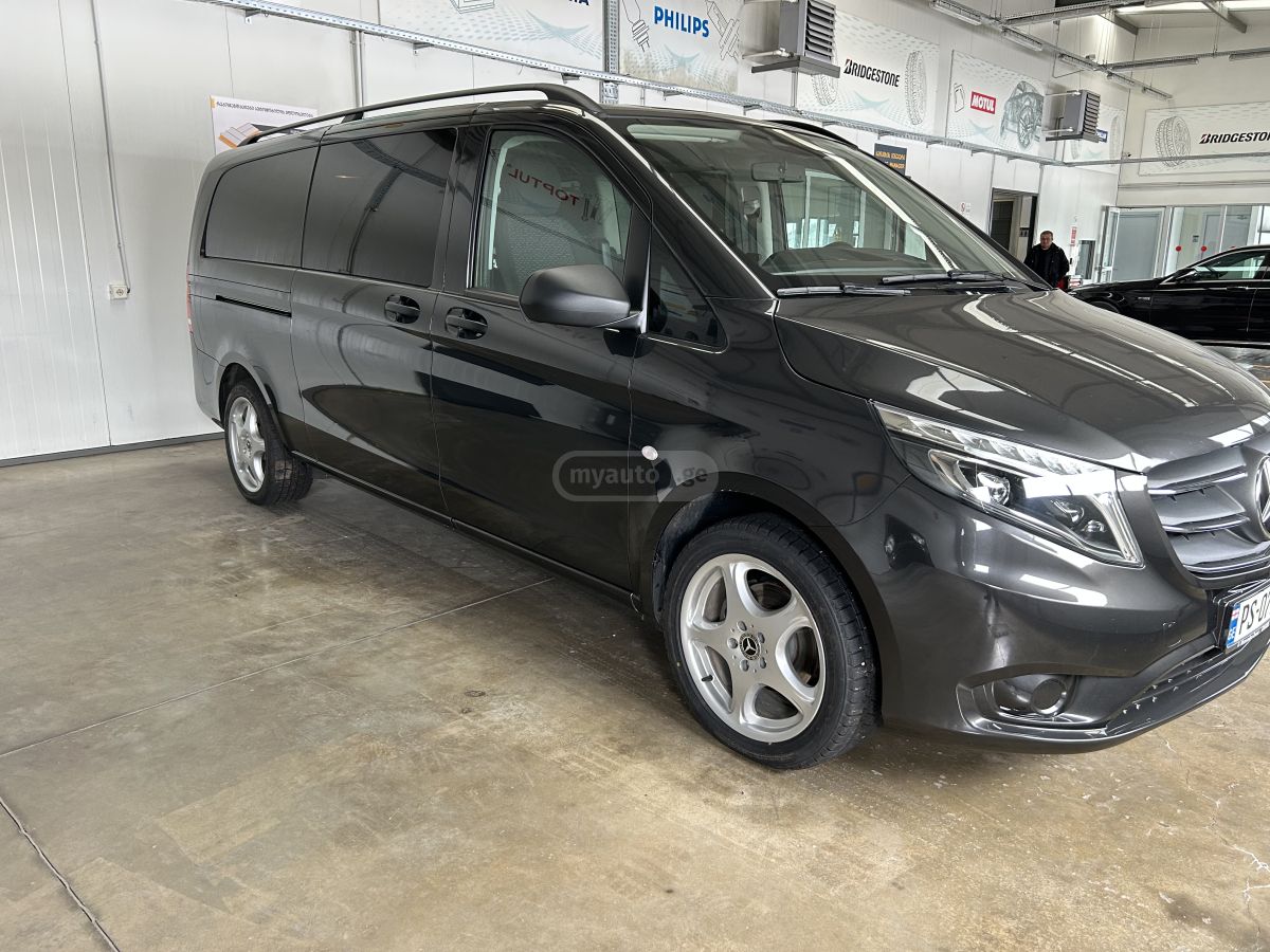 Mercedes-Benz Vito Tourer 2022 — миниатюра 3