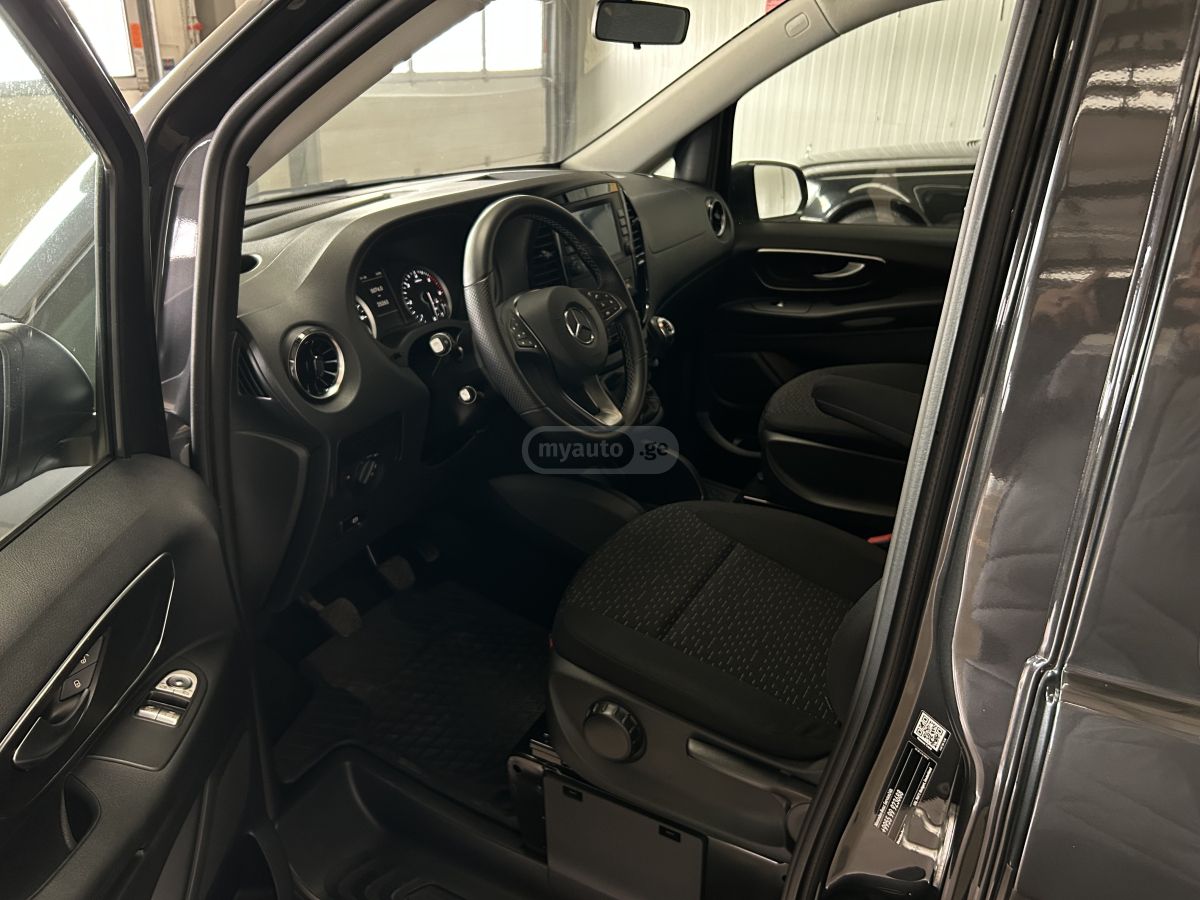 Mercedes-Benz Vito Tourer 2022 — миниатюра 7