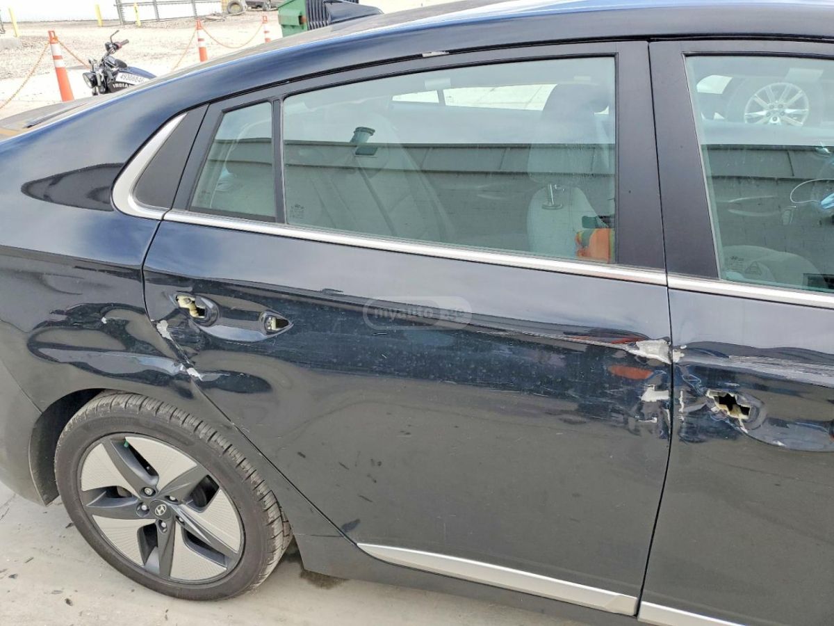 Hyundai Ioniq - фото 10
