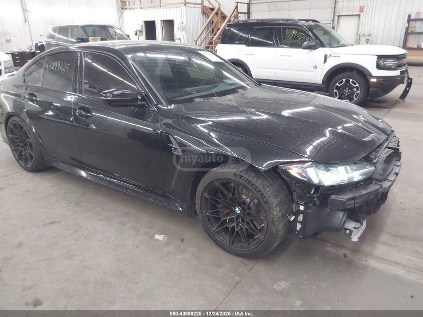 BMW M3 - фото 1