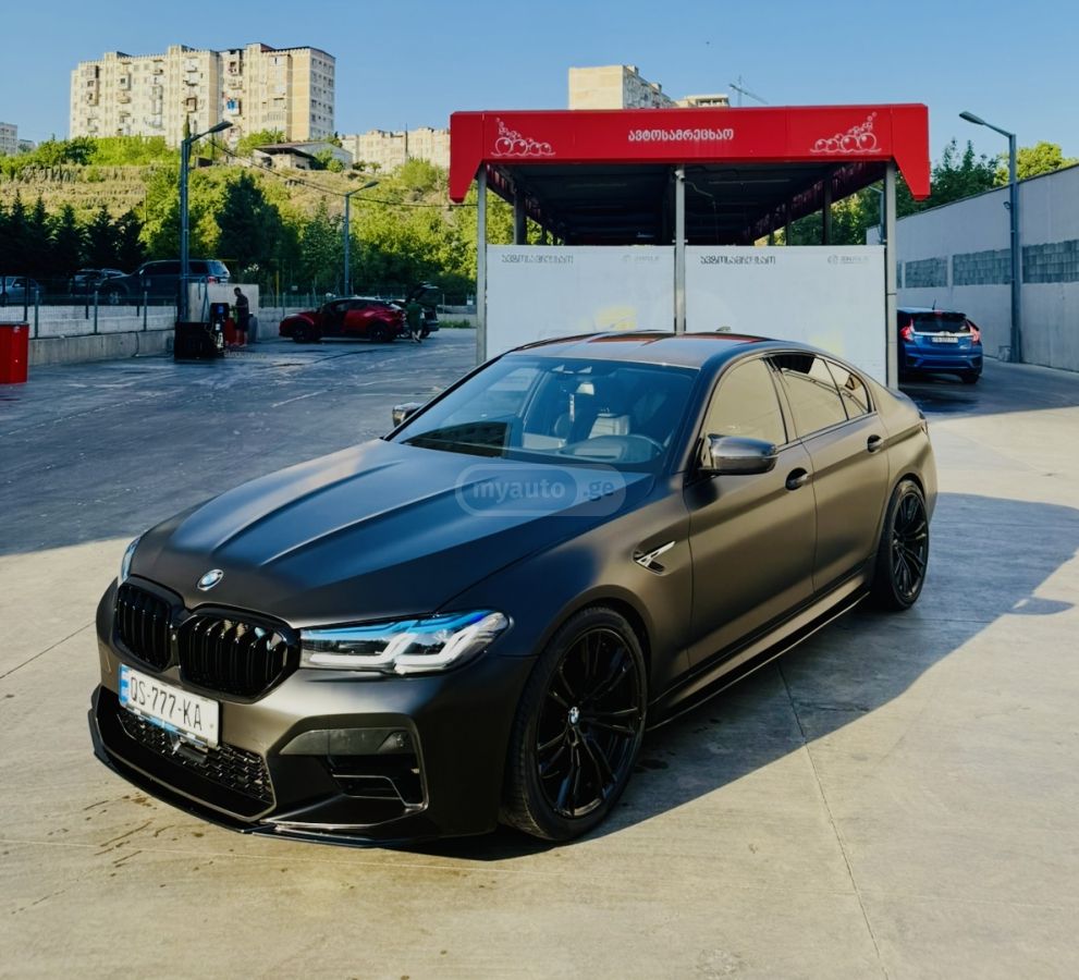 BMW M5 - фото 2