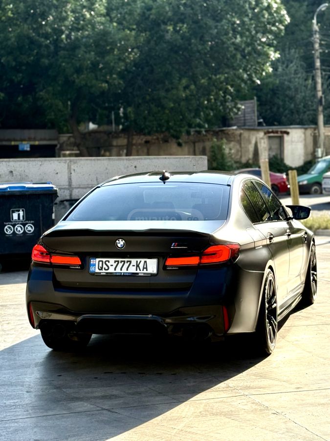 BMW M5 - фото 3