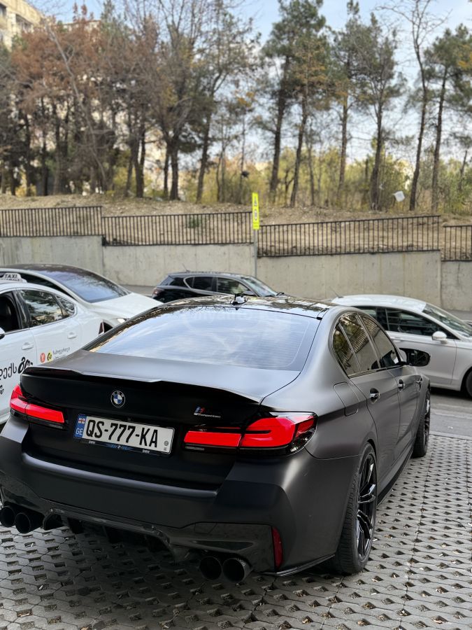 BMW M5 - фото 5