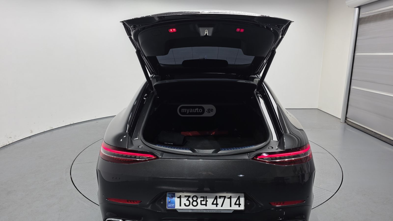 Mercedes-Benz AMG GT 63 - фото 9