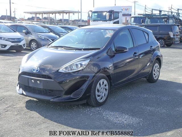 Toyota Aqua - фото 1