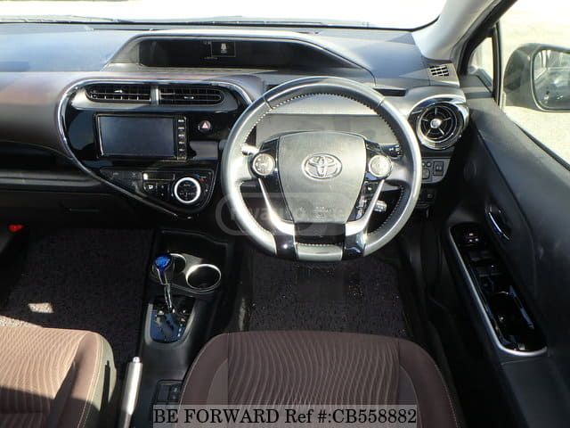 Toyota Aqua - фото 12