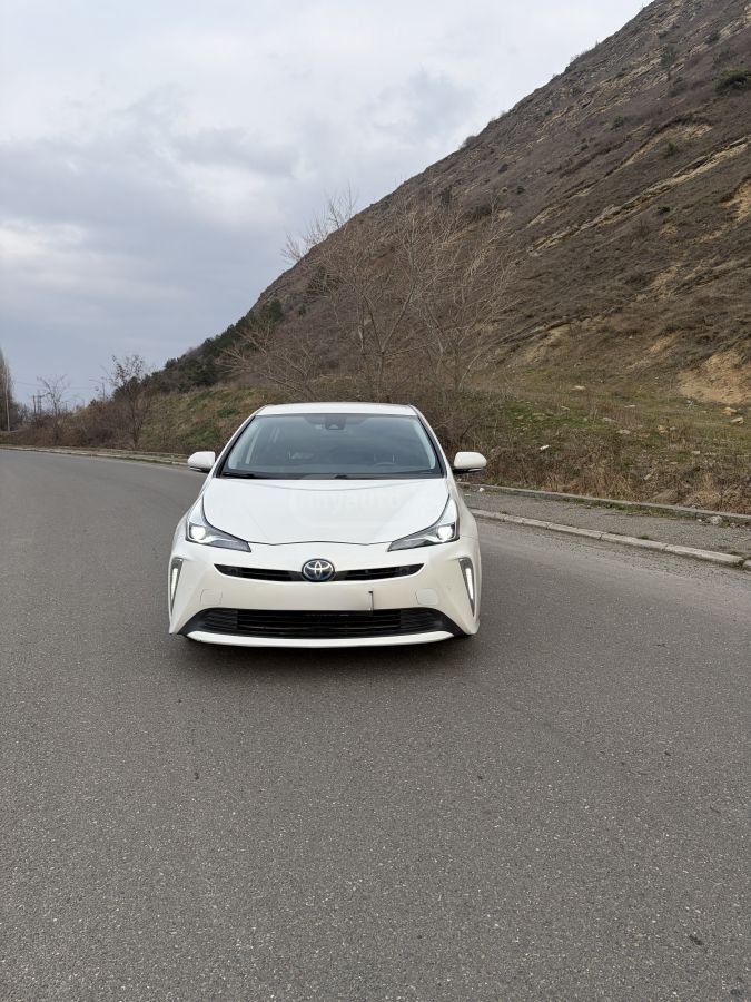 Toyota Prius - фото 4