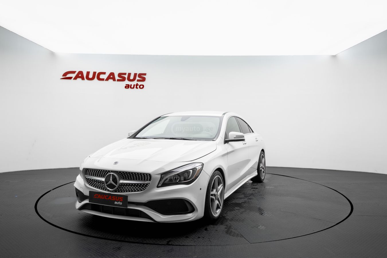 Mercedes-Benz CLA 250 - фото 1