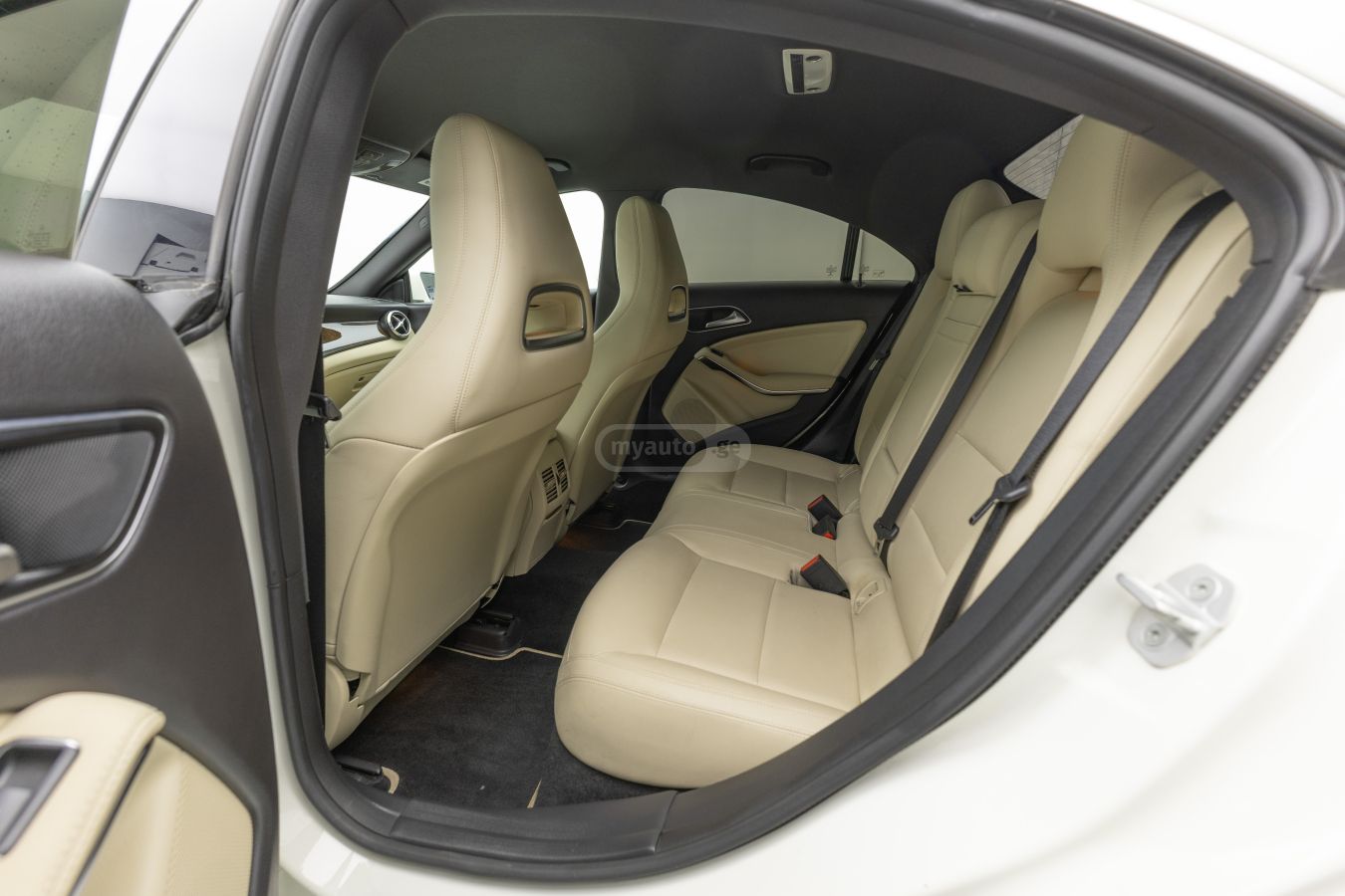 Mercedes-Benz CLA 250 - фото 7