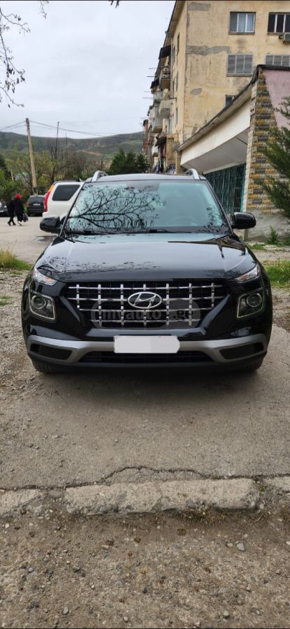 Hyundai venue - фото 1