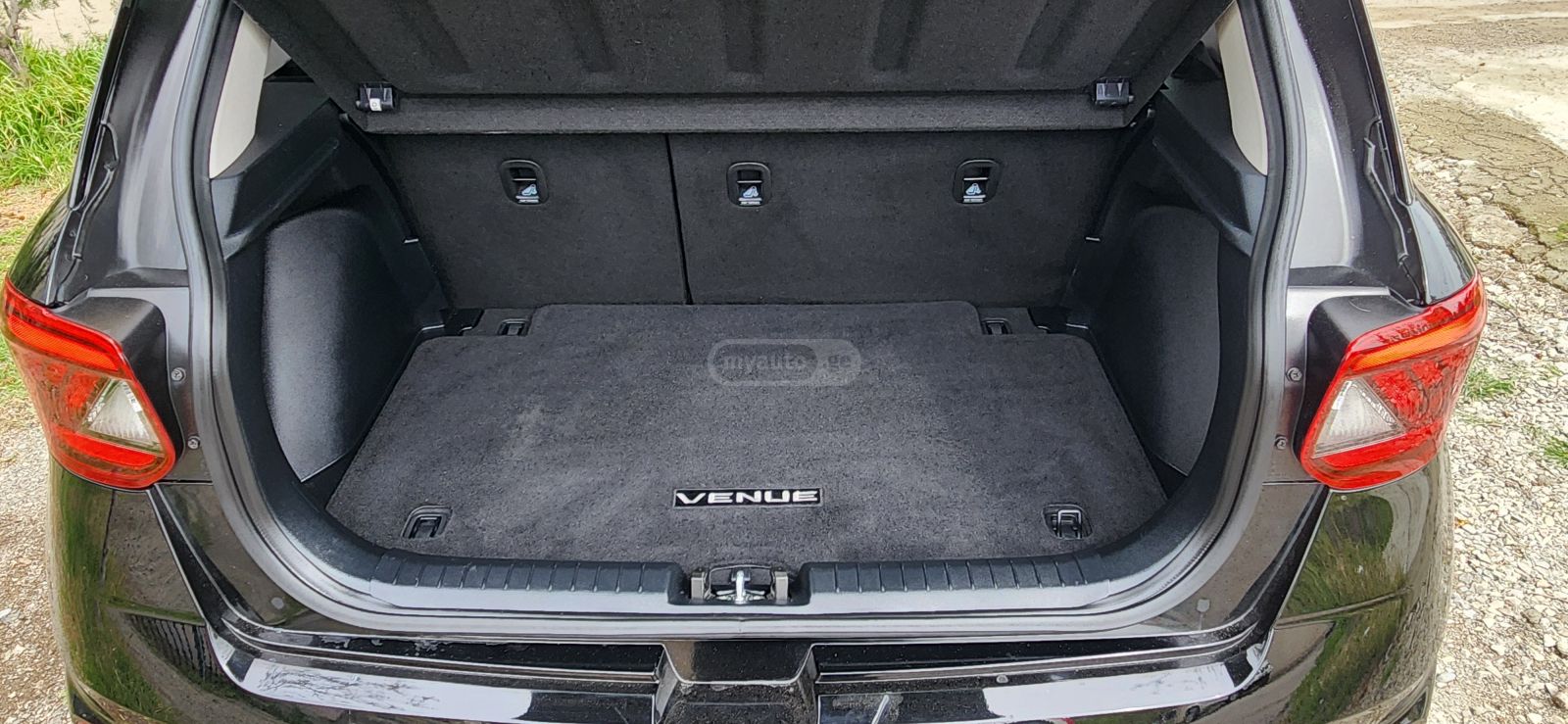 Hyundai venue - фото 12