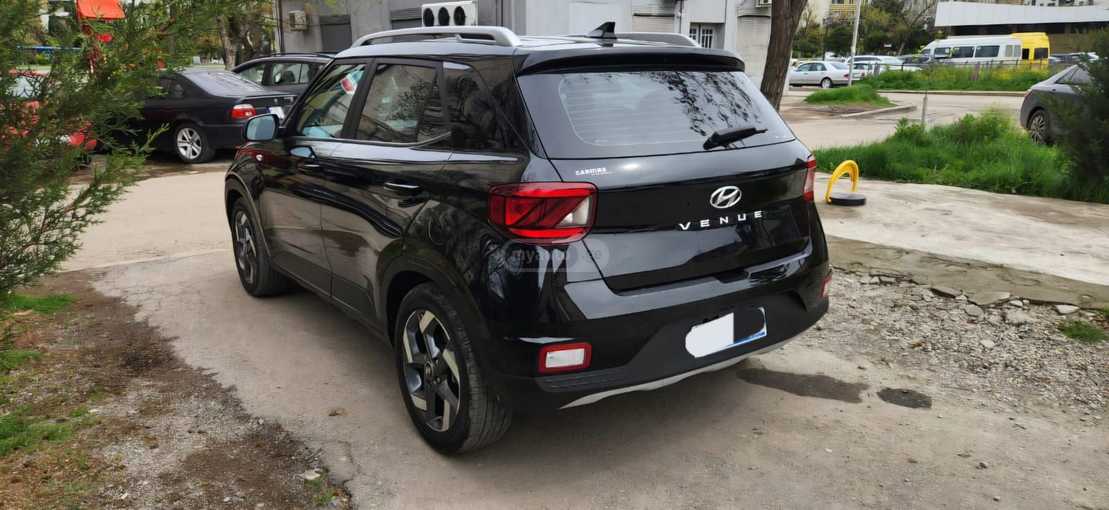 Hyundai venue - фото 2