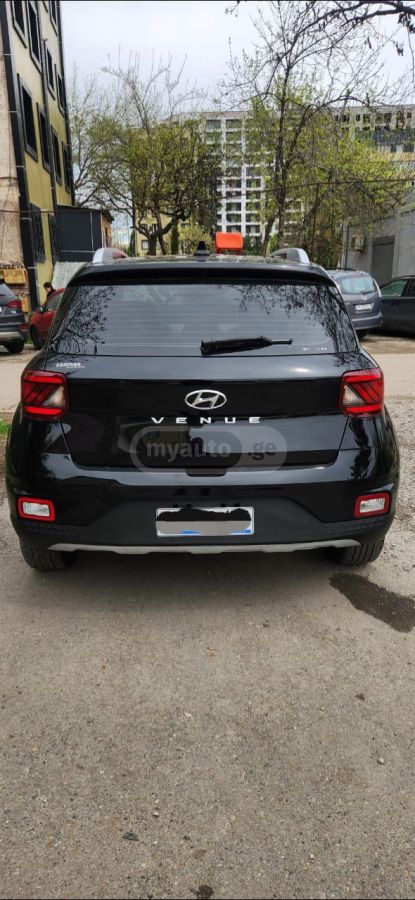 Hyundai venue - фото 3