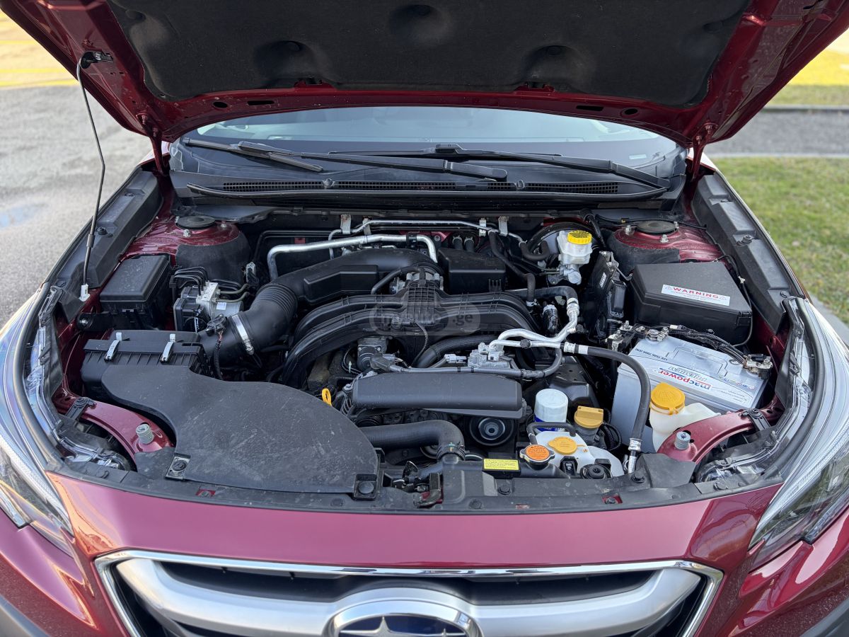 Subaru Limited 4dr All-Wheel Drive CV — миниатюра 13