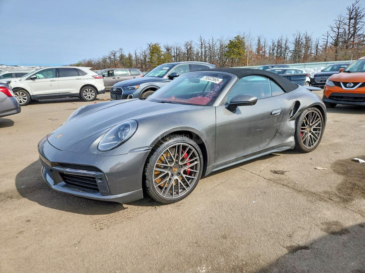 Porsche 911 - фото 1