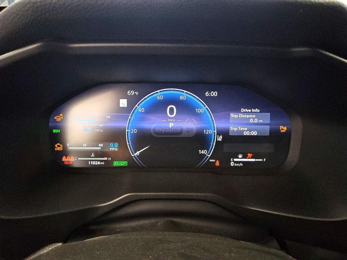 Toyota RAV 4 - фото 9