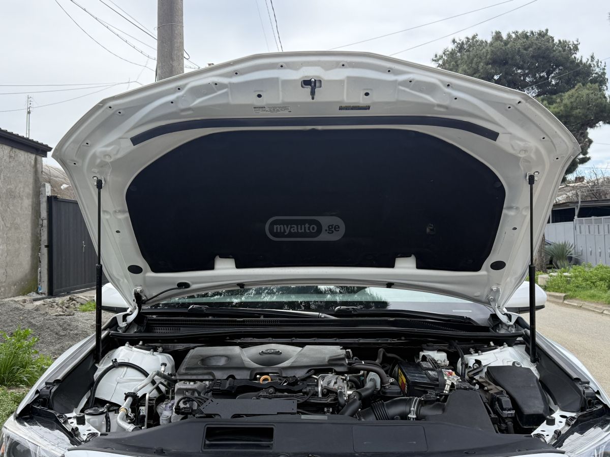 Toyota Camry - фото 12