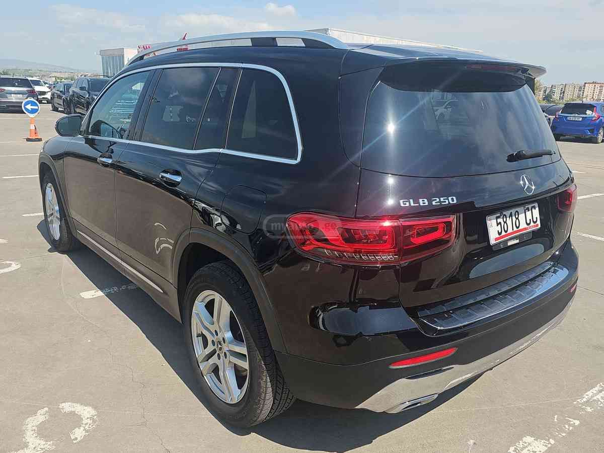 Mercedes-Benz GLB 250 2021 — миниатюра 9