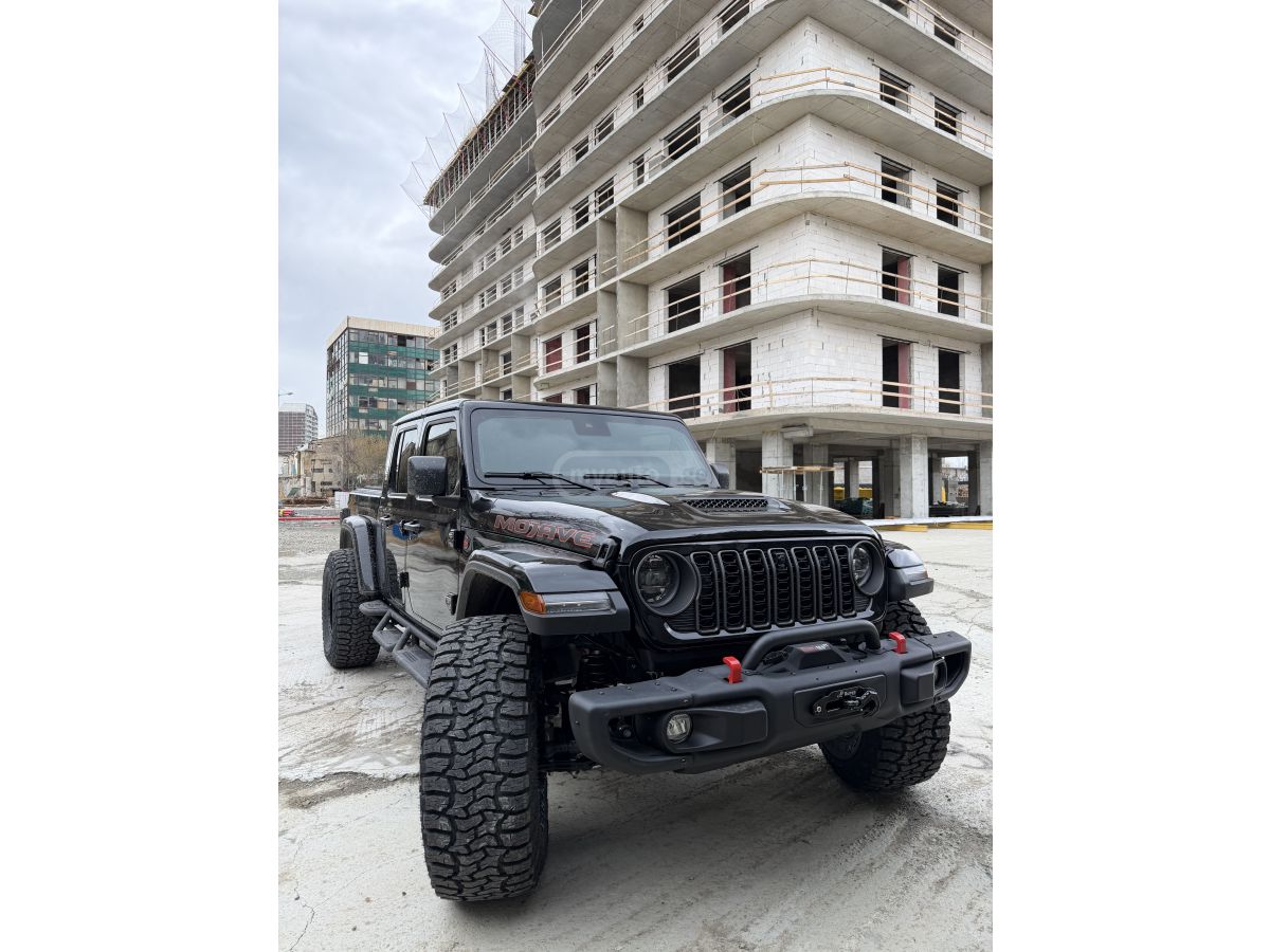 Jeep Gladiator - фото 1
