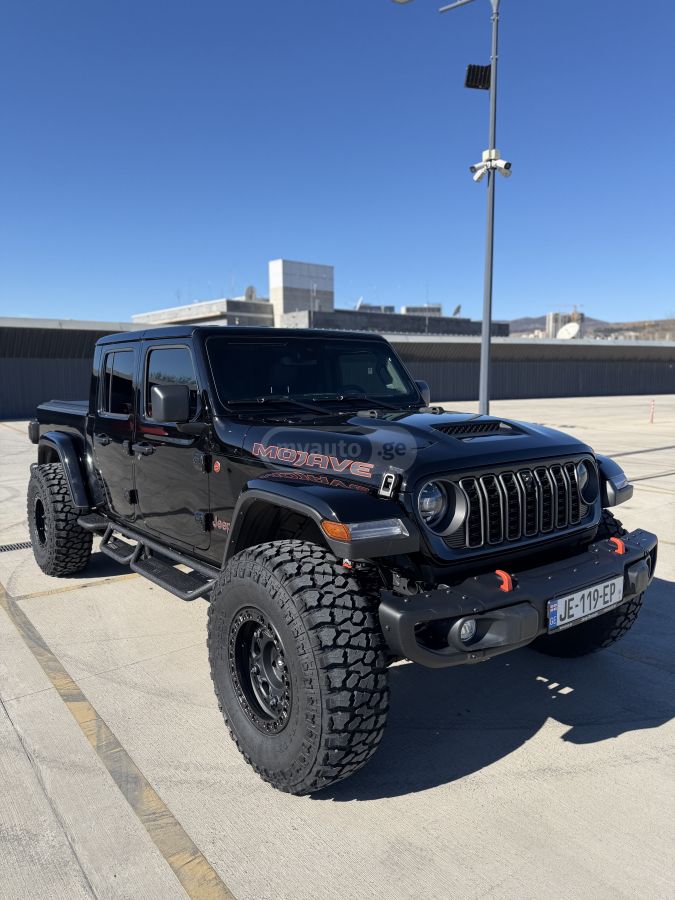 Jeep Gladiator - фото 2
