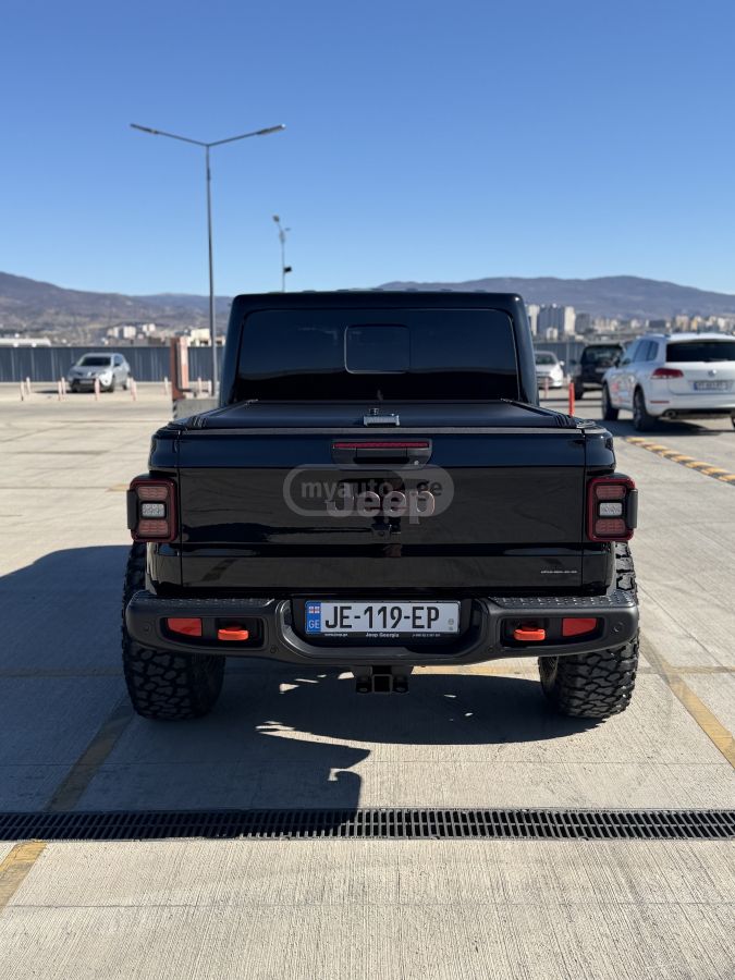 Jeep Gladiator - фото 4