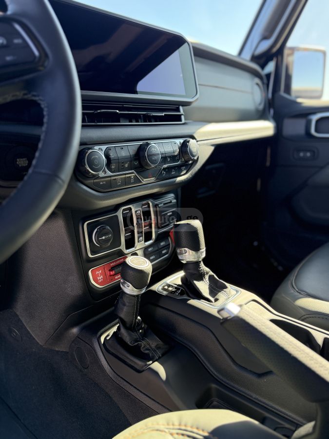 Jeep Gladiator - фото 7